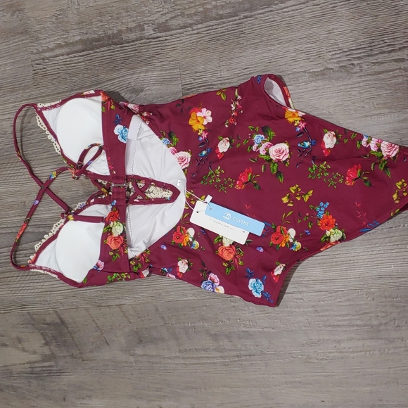 Cupshe One Piece Swimsuit Size Small - Picture 4 of 7